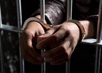 खर्रा खाण्यासाठी हजारोंची उधारी, पैसे मागताच तरुणाची सटकली, २३ वर्षीय पानठेलाचालकाचा खून