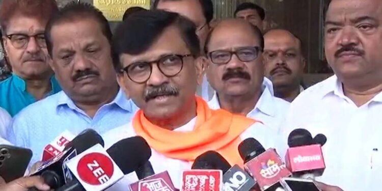 पक्ष फोडले घर फोडले, आता चारित्र्यहनन सुरू, अजितदादांचं बोलणं  स्क्रिप्टेड ; राऊतांचा आरोप