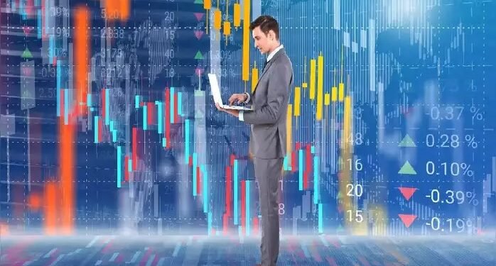 मालक दिवाळखोर, कंपनी तोट्यात, शेअर करतोय दणक्यात कमाई… अल्पावधीत दिला मजबूत परतावा