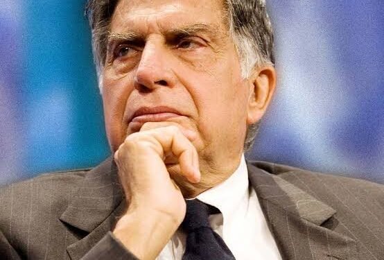 रतन टाटांसारखं कोणी असूच शकत नाही! कर्मचाऱ्याचा जीव वाचवण्यासाठी स्वतः विमान उडवायला झालेले तयार; वाचा तो किस्सा…