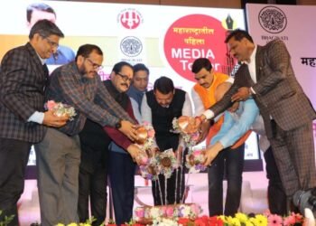 ‘मीडिया टॉवर’ गृहनिर्माण प्रकल्पाचे उपमुख्यमंत्री फडणवीस यांच्या हस्ते भूमिपूजन