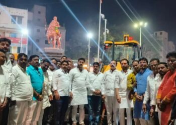 केंद्र सरकारच्या स्वछ वायू सर्वेक्षण योजने अंतर्गत सुमारे 2 कोटी 43 लाख रुपये निधी अंतर्गत रस्ता डांबरीकरण विकास कामांचे उद्घाटन