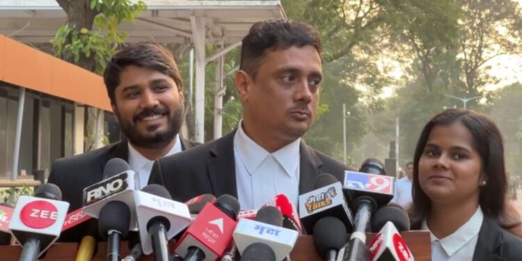 शिवसेना पक्षाच्या घटनेवरून वकील महेश जेठमलानी आक्रमक… आमदार अपात्रता प्रकरणी आजच्या सुनावणीत काय झालं? पाहा LIVE