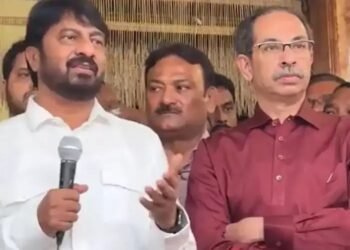 ‘या कुटुंबावर जवळच्यांनी घाव केले…’, रश्मी-उद्धव ठाकरेंविषयी लिहिताना किरण माने भावुक