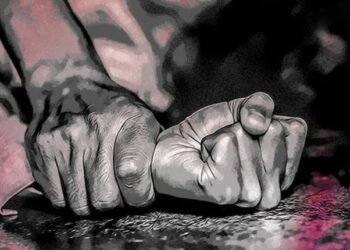 महिलेवर अत्याचार केल्याप्रकरणी ग्रामीण पोलिस दलातील पोलिस कर्मचाऱ्यावर सदर बझार पोलिस ठाण्यात गुन्हा दाखल