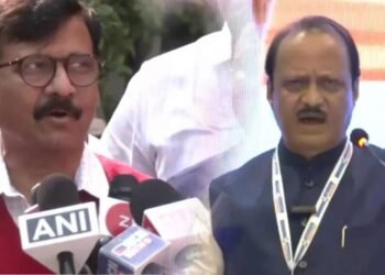 गुलामगिरी स्वीकारलेल्यांचे सोमे-गोमे दिल्लीत, संजय राऊतांचा अजित पवारांना सणसणीत टोला