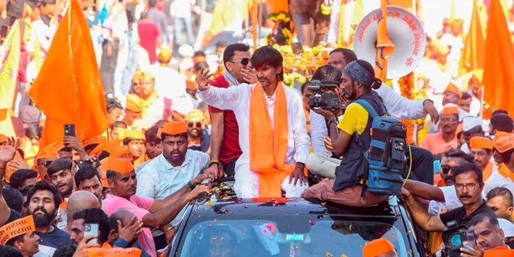 मराठ्यांच्या लढ्याला यश, मनोज जरांगेंची विजयी सभा लाईव्ह