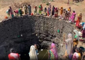 नाशिक जिल्ह्यात दीड लाख जणांची तहान टॅंकरवर; १८४ गावांना पाणीटंचाईच्या झळा