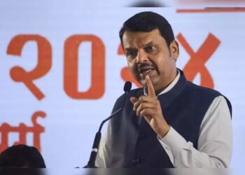 राजकीय हिंदुंनी आम्हाला हिंदुत्व सांगू नाही – देवेंद्र फडणवीस