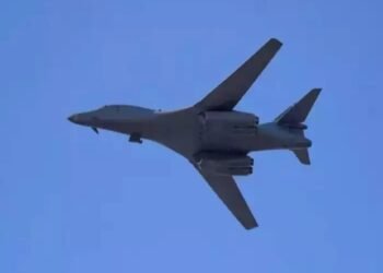 रात्रीस खेळ चाले, अमेरिकेकडून तीन सैनिकांच्या मृत्यूचा बदला,इराक सीरियात ८५ ठिकाणी एअरस्ट्राइक,१८ दहशतवादी ठार