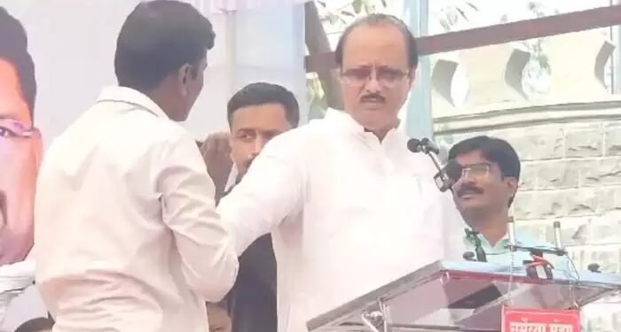 सुनेत्रा वहिनींना उमेदवारी द्या! कार्यकर्त्याची मागणी; अजितदादांच्या उत्तरानं हशा पिकला