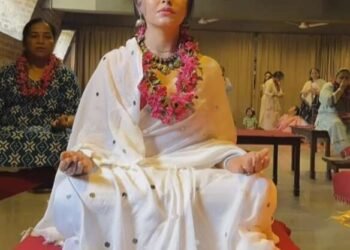 शुभांगी अत्रेने घेतला आध्यात्मिकतेचा अनुभव !