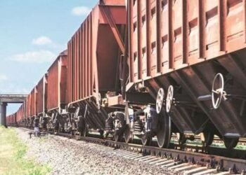 मालवाहतुकीतून मध्य रेल्वेला ७६६५.५३ कोटींचा महसूल