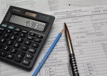 कर वाचवण्यासाठी जुनी प्रणालीच फायद्याची? विशेष फॉर्म भरावा लागणार; अन्यथा ‘महागात’ पडणार