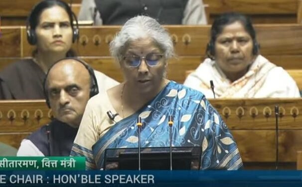 देशात 3 नवे रेल्वे इकॉनॉनिक कॅरिडॉर बांधणार