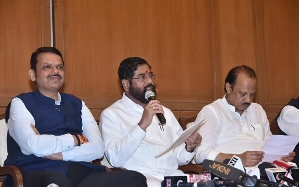 मराठा समाजाला १० टक्के आरक्षण देण्याचा धाडसी निर्णय घेतला – मुख्यमंत्री