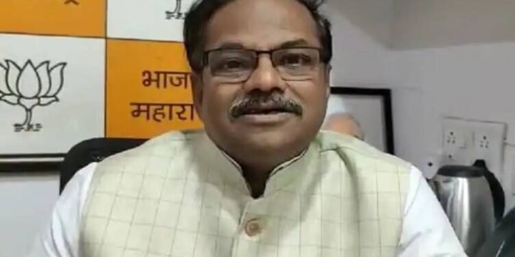 पक्षप्रवेशाच्या बाबतीत भाजपा किंवा स्वत: नवनीत राणा योग्यवेळी योग्य निर्णय घेतील – खा. बोंडे