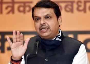 अभिषेक घोसाळकर यांच्यावरील गोळीबारा – राजकीय रंग देऊ नका – देवेंद्र फडणवीस