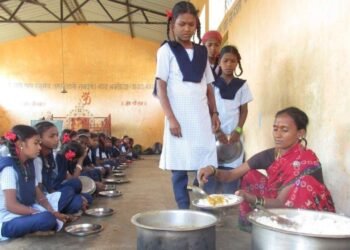 भंडारा : विद्यार्थ्यांच्या पूरक आहारावर शिक्षकांचा डल्ला