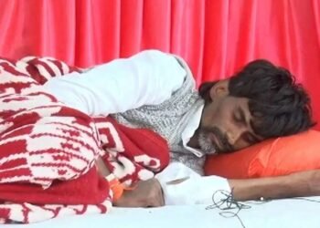 मनोज जरांगेंच्या उपोषणाचा पाचवा दिवस, प्रकृती खालावली