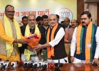 लाल बहादूर शास्त्रींच्या नातवाचा भाजपमध्ये प्रवेश….