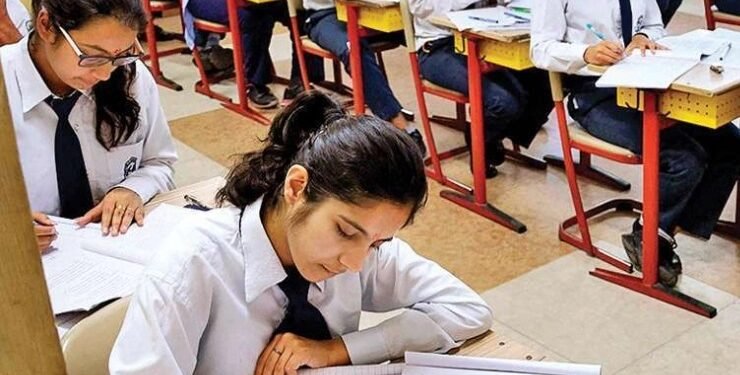 बोर्डाची परीक्षा देण्यापूर्वी या 5 पाच गोष्टी बदला…