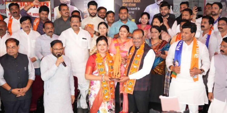 खासदार नवनीत राणा यांचा भाजपात प्रवेश