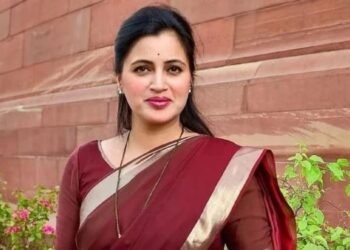 खासदार नवनीत राणांच्या अडचणी वाढण्याची शक्यता; भाजपचा प्लान बी तयार, तीन पर्याय विचाराधीन