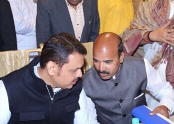 सोलापुरात भाजपकडून दिलीप शिंदेंना पसंती ; स्थानिक, ओरिजनल आणि पत्रकार या जमेच्या बाजू