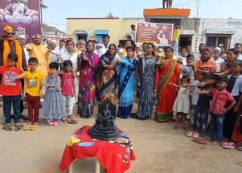 सोलापूरात मराठा समाजाची शिवरायांच्या साक्षीने शपथ ; महायुतीच्या उमेदवाराला मतदान करणार नाही