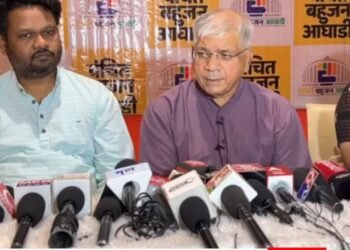 अकोल्यातून प्रकाश आंबेडकर मोठी घोषणा