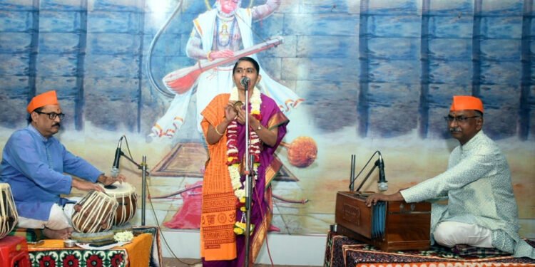 सुश्राव्य कीर्तनात वर्णिला गेला श्रीराम नामाचा महिमा