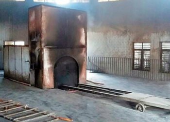 बालाजी अमाईन्सने बसवलेली विद्युत दाहिनी बंद ! सामाजिक कार्यकर्ते केतन वोरा महापालिकेच्या कारभारावर संतापले !