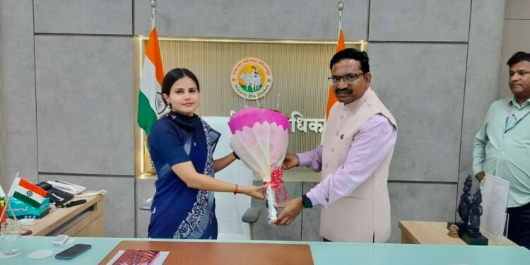 माध्यमिक शिक्षणाधिकारी सचिन जगताप झाले जॉईन ; सीईओ आव्हाळे यांनी भेटीत दिल्या या सूचना