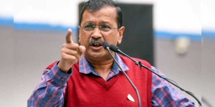 केजरीवाल यांच्या अटकेविरोधात कार्यकर्त्यांचा गोंधळ