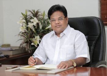 मविआ सरकार असतानाचा किस्सा, तानाजी सावंतांच्या टार्गेटवर ओमराजे निंबाळकर अन् कैलास पाटील