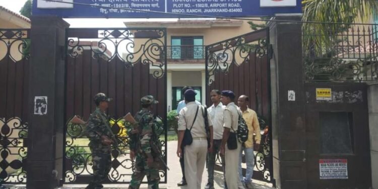 झारखंडच्या रांची येथे ईडीची छापेमारी