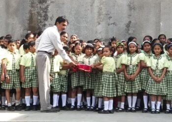 शाब्बास पोरांनो ! उदयसिंह मोहिते पाटील इंग्लिश मिडियम प्रशालेतील विद्यार्थ्यांचे मंथन प्रज्ञाशोध परीक्षेत यश