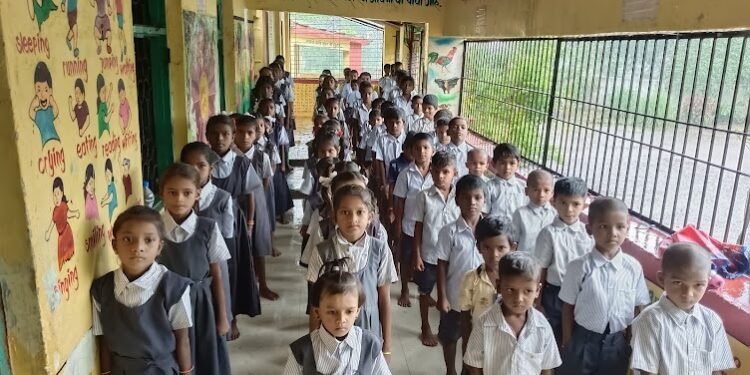 मोठी बातमी! आता वरच्या वर्गात ढकलगाडी बंद; 1 ली ते 8 वीची परीक्षा होणार