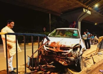 भंडारा : परिणय फुके यांच्या वाहनाला भीषण अपघात