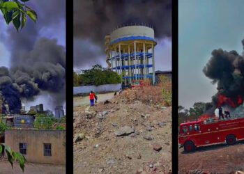 ब्रेकिंग :- मरीआई चौकातील इंद्रधनु कचरा डेपोला लागली भीषण आग : अग्निशामक दलाच्या जवानांनी पाण्याचा मारा केला सुरु…