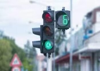 सोलापुरात उन्हाचा कडाका वाढल्याने दुपारी सिग्नल राहणार बंद