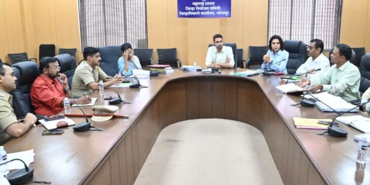 सोलापूर माढा निवडणूक निर्णय अधिकारी यांच्या कार्यालयासाठी चोख बंदोबस्त ठेवा.