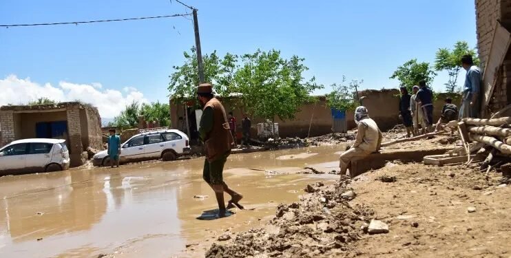 अफगाणिस्तानमध्ये मुसळधार पावसामुळे ३१५ जणांचा मृत्यू; मदतीची मागणी