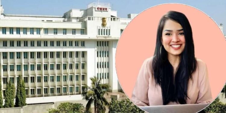 मुंबईत IAS दाम्पत्याच्या मुलीचं टोकाचं पाऊल, मंत्रालयाजवळ इमारतीवरुन उडी घेत आयुष्य संपवलं.