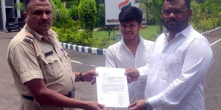 नगर : जलतरण तलावातील मृत्यू प्रकरणी गुन्हे दाखल करण्याची मागणी