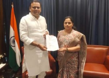 चंद्रपूर : खा. प्रतिभा धानोरकर यांचा विधानसभा अध्यक्षांकडे आमदार पदाचा राजीनामा सुपूर्द