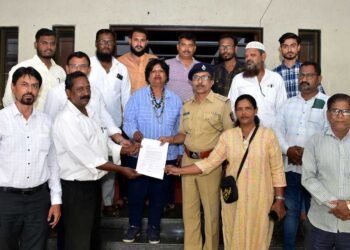 नगर शहर दहशतमुक्त करण्याच्या मागणीसाठी पोलीस अधिक्षकांना निवेदन