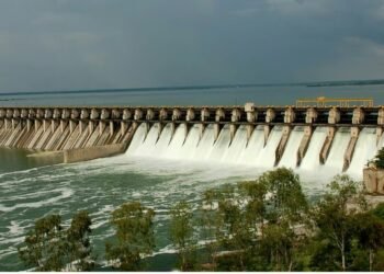 मुसळधार पावसामुळे उजनी धरणात वाढले दीड टीएमसी पाणी