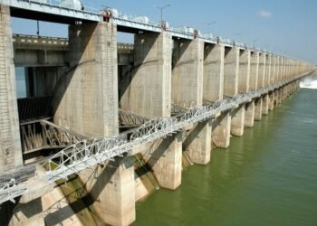 शेतकऱ्यांना दिलासा, उजनी धरणात ६३०० क्युसेक विसर्गाने येत आहे धरणात पाणी